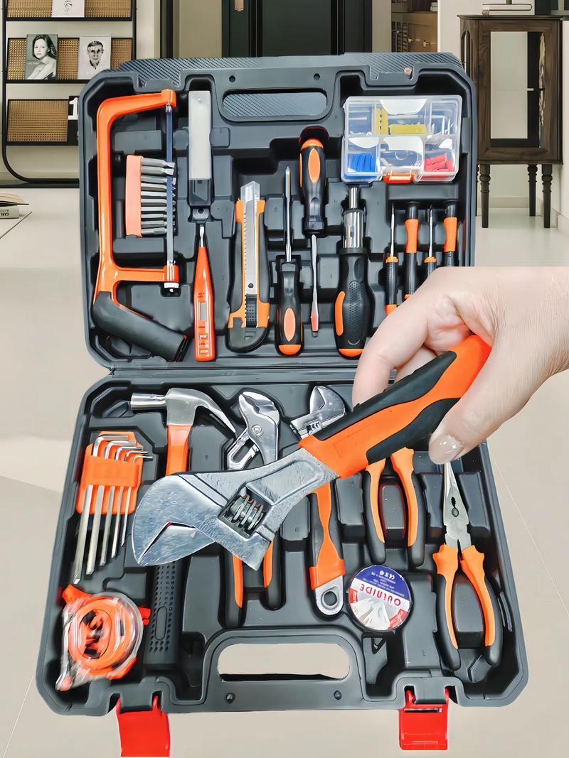 家用工具箱套装,手工日常专业组套电木工车载五金工具箱!多功能设计