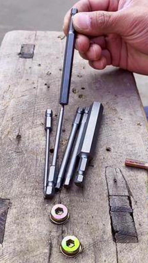 高效率与高性能 现代五金工具的实用价值